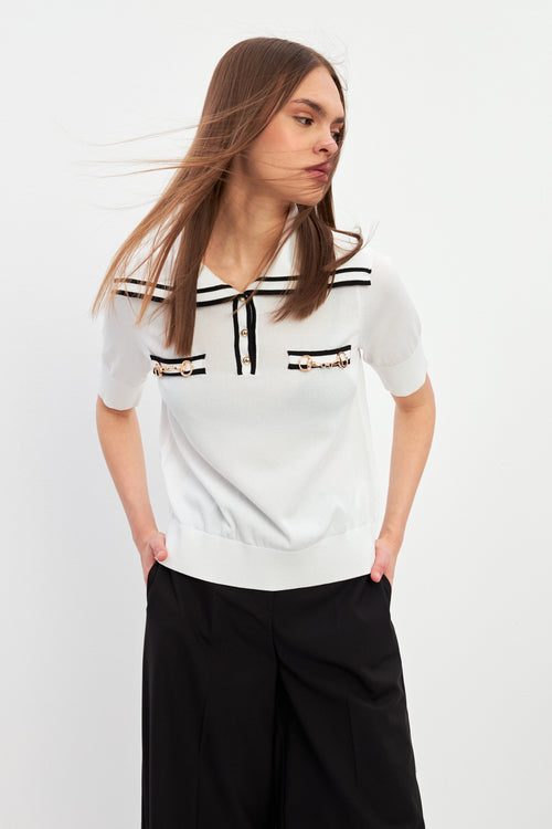 White Triko Blouse With Foldable Collars