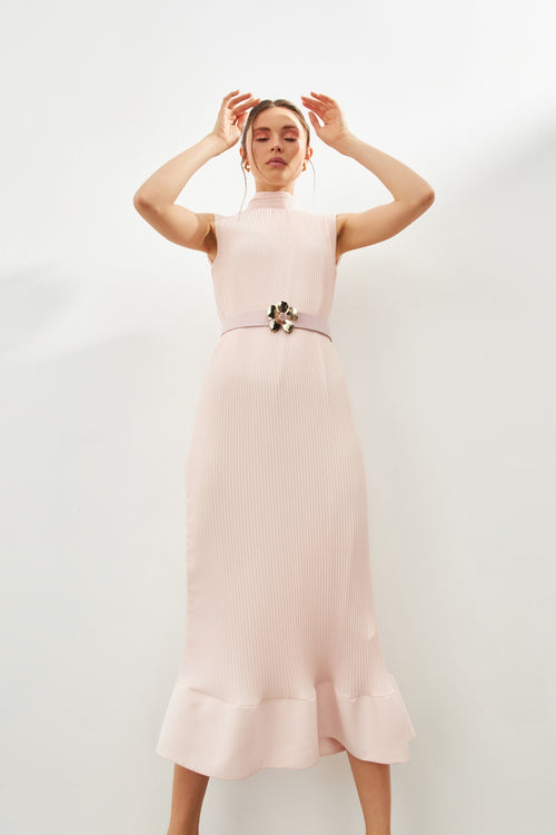 Coral High Collar Pleated Ready Mada Belt Detailed Sleeveless Midi Dress